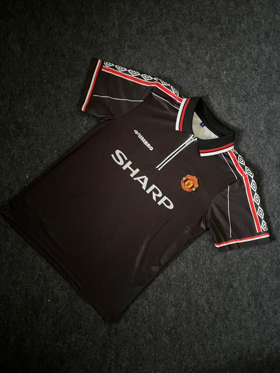 Manchester United Retro Sharp Black Jersey – Vintage Edition