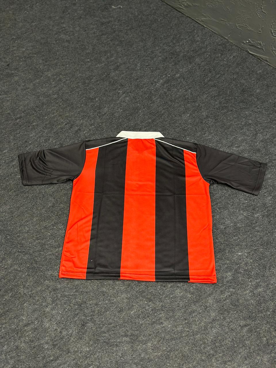 🔴⚫ Italia (Red-Black Stripes, Italia Text)