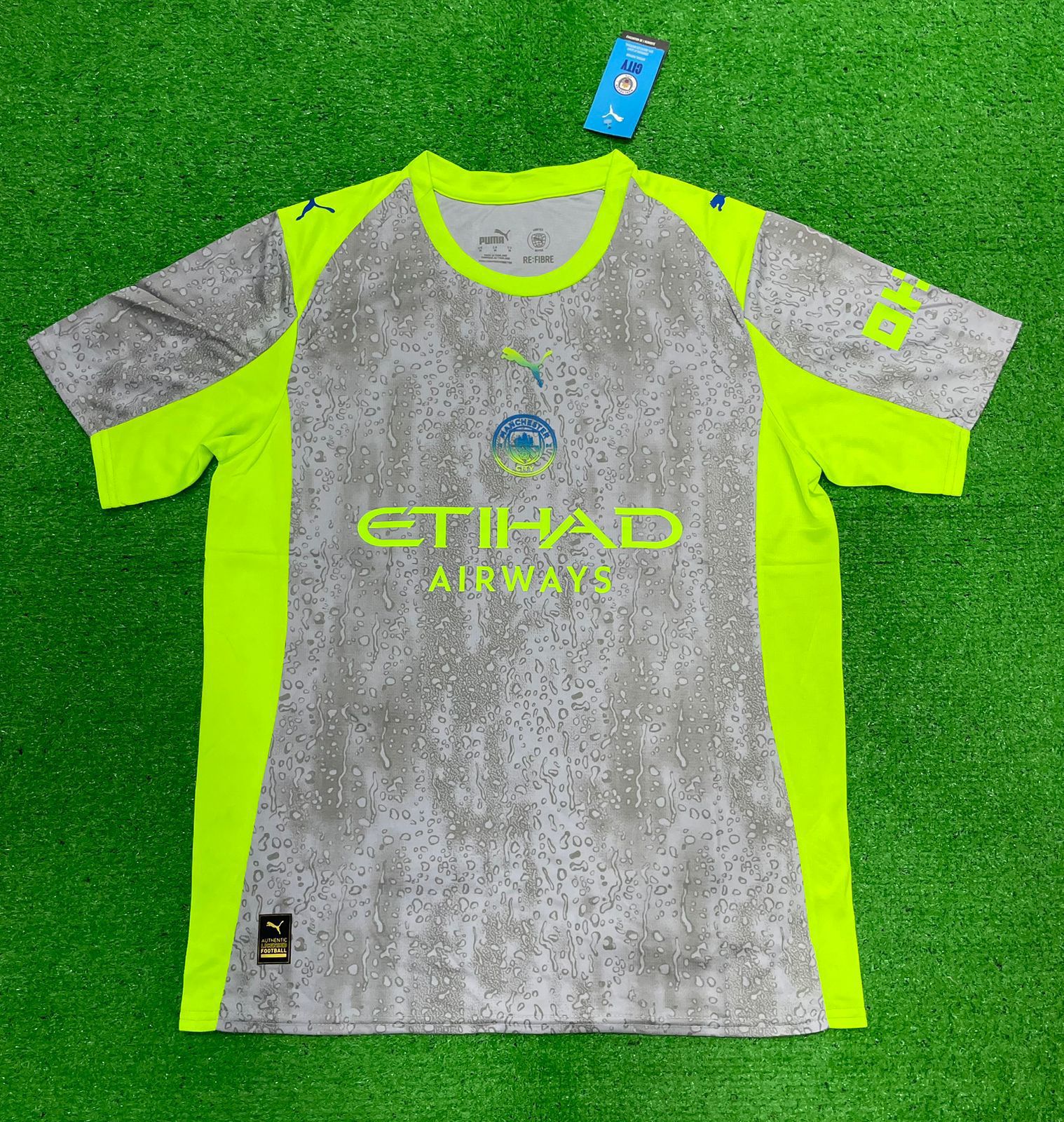 Manchester City – Grey/Neon Green Fan Jersey (Etihad)
