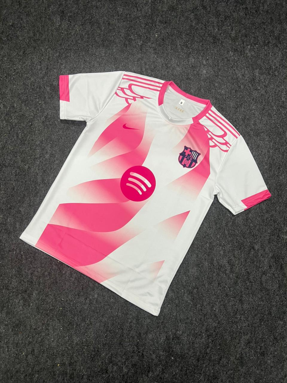 FC Barcelona Jersey – Lamine Yamal 10 Back Print Fan Shirt