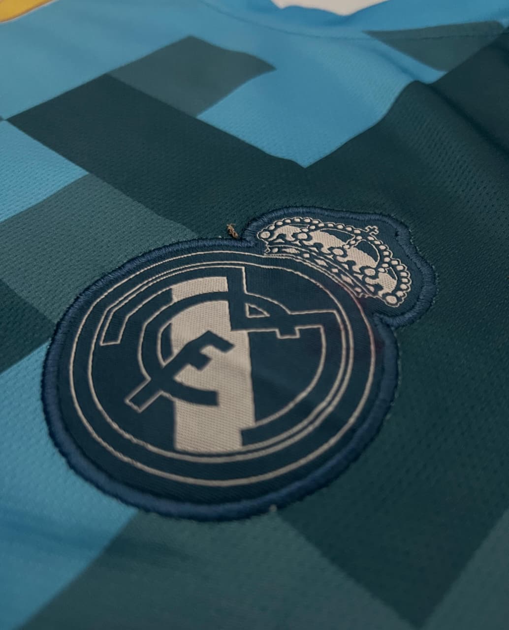 Real Madrid Blue Long Sleeve Jersey – Fly Emirates Classic Fan Shirt