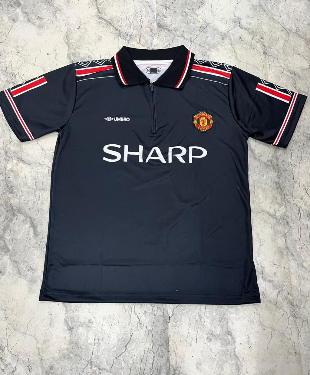 Manchester United Black Retro Sharp Fan Jersey