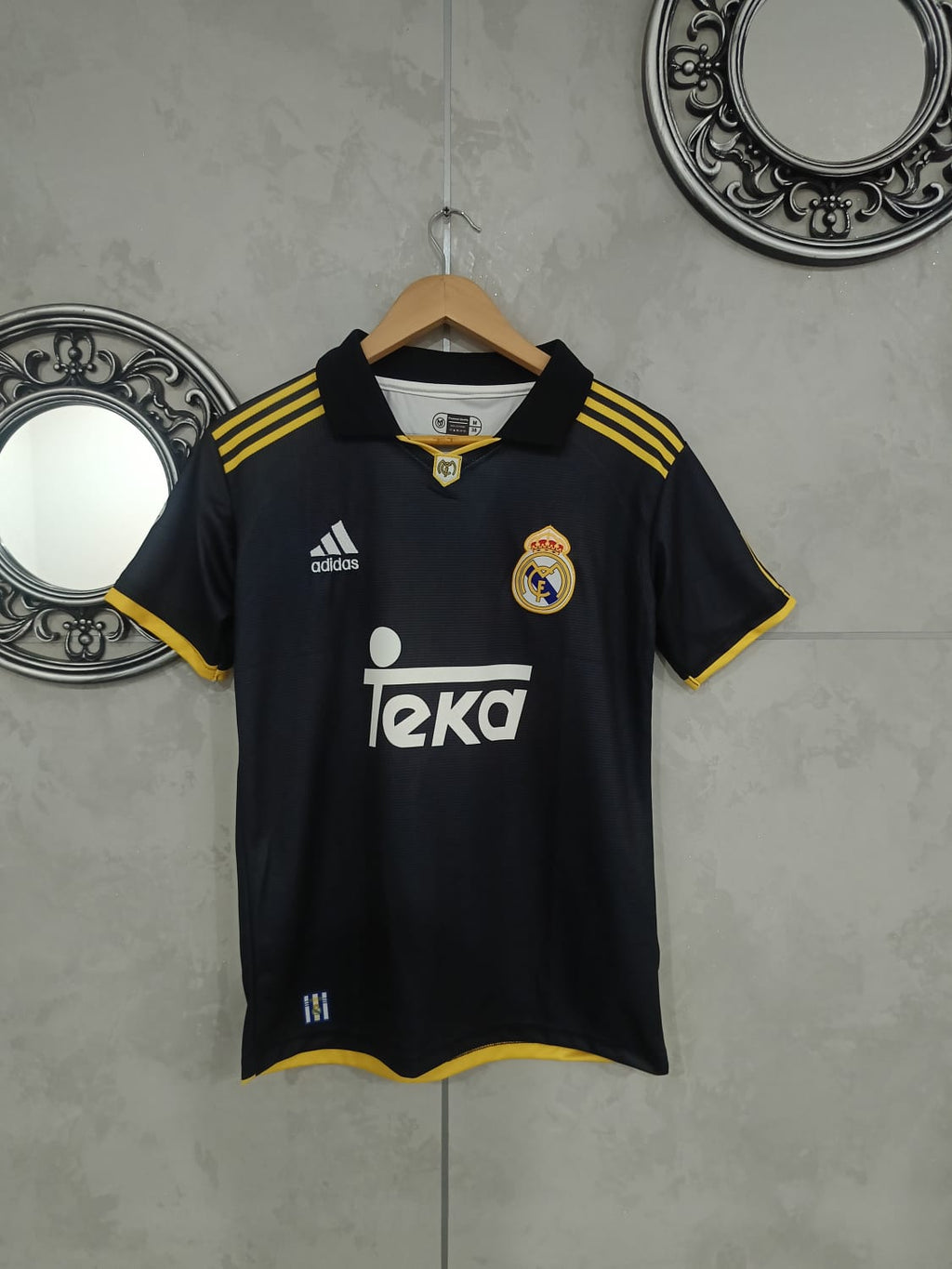 CARLOS REAL MADRID 99-00 AWAY KIT