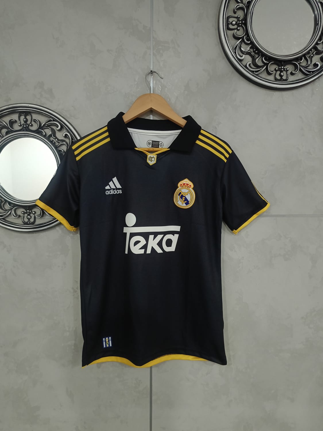 CARLOS REAL MADRID 99-00 AWAY KIT